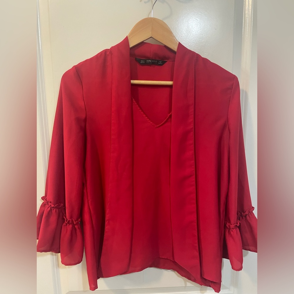 Red pussybow shirt